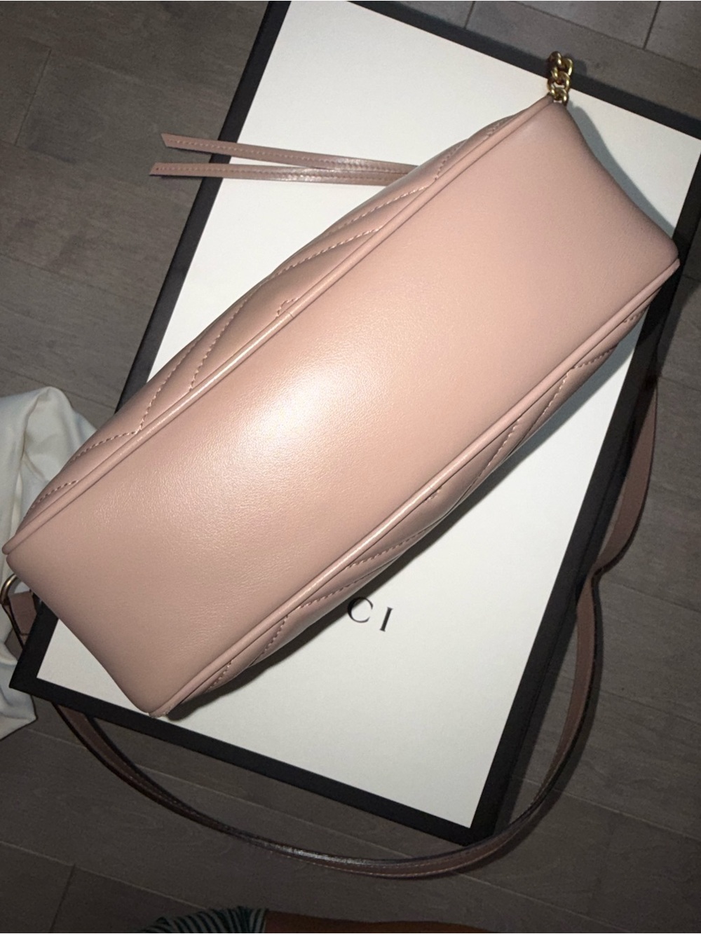 Gucci Blush Chevron Leather Crossbody with Gold Double G - Picture 4 of 15